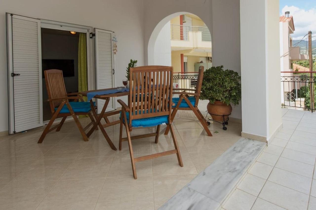 Thano'S Stylish Flat Just 150M To The Beach Farai Exterior photo