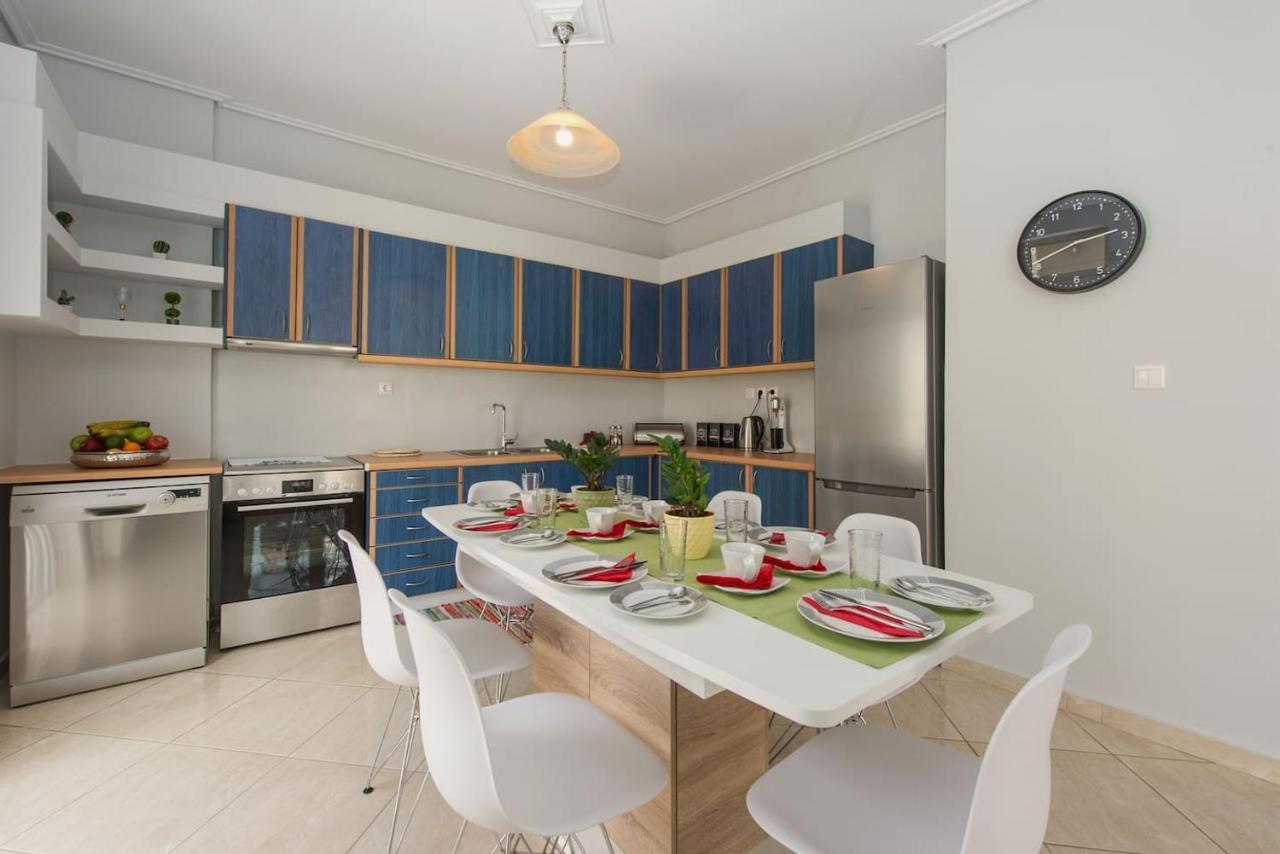 Thano'S Stylish Flat Just 150M To The Beach Farai Exterior photo